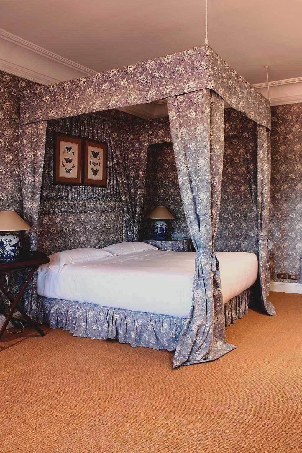 Hotel Landa Burgo Esterno foto A bedroom at the hotel