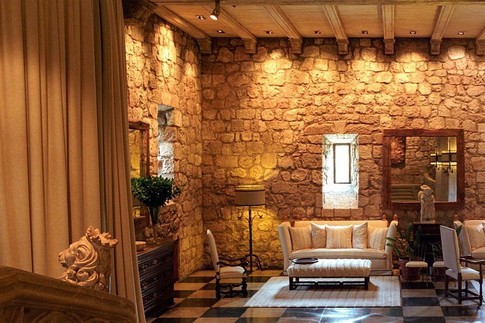 Hotel Landa Burgo Interno foto Interior of the hotel